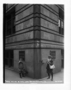 Northeast corner of Hotel Lenox, crack, Boylston and Exeter Streets, Boston, Mass., May 14, 1912