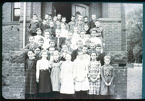 Cliftondale school children on Essex Street