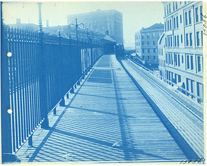 [Rowes Wharf platform]