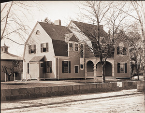 Exterior view of the Woodward Emory House, Cambridge, Mass., 1919