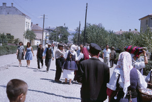 Strolling Struga streets