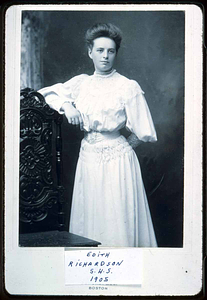 Saugus High School student, Edith Richardson, 1905