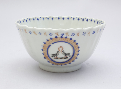 Armorial teacup