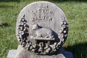 Mount Auburn Cemetery (Cambridge, Mass.) gravestone: little Walter
