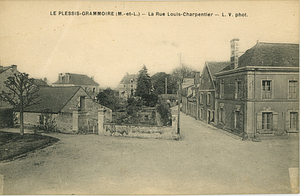 Postcard: Le Plessis Grammoire - La Rue Louis-Charpentier