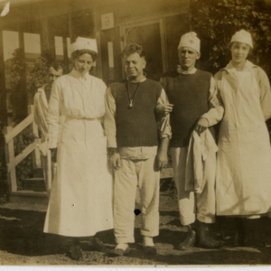 Camp MacArthur - Waco, Texas - World War I - Two nurses and five patients