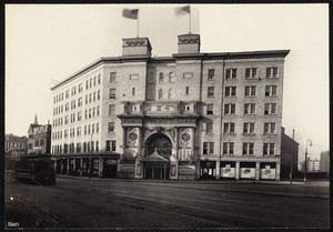 Exterior view of Castle Square Theatre and Hotel, 421 Tremont St., Boston, Mass., January 1, 1902