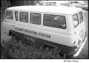 U.S. Army Recruiting Station van