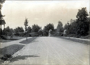 Pine Grove Cemetery : Wyoma entrance to Pine Grove Cemetery
