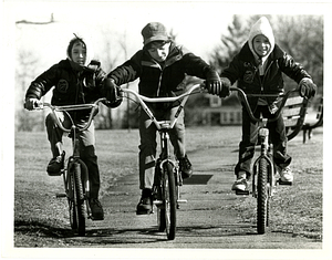 Chilly Riders in Fort Hill Park