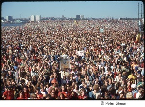 MUSE concert and rally: view of demonstrators at No Nukes rally