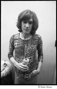 Kinks at the Boston Tea Party: Ray Davies holding a beer backstage