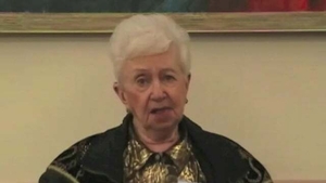 Bette Klein at the Hebrew Senior Life Mass. Memories Road Show (1): Video Interview