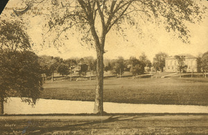 Pond, Campus