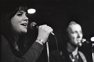 Linda Ronstadt at Paul's Mall: Ronstadt performing with Gib Guilbeau