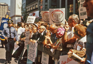 Policeman at rally for Soviet Jewry