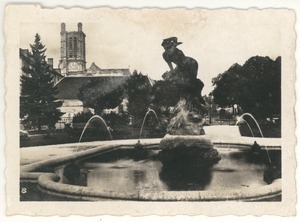Jardin de la Préfecture -- Troyes: An impressive fountain to see