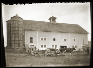 Hillside School: main barn (Greenwich, Mass.)