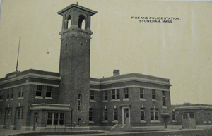 Postcard: Stoneham Fire-Police Station south fa�ade