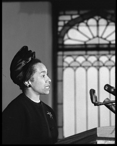 Jean Fairfax speaking at the Youth, Non-Violence, and Social Change conference, Howard University