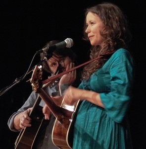 Johnny Irion and Sarah Lee Guthrie performing at the Clearwater Spring Splash Festival at Beacon High School