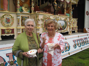 Dudley Pond Association's ice cream social