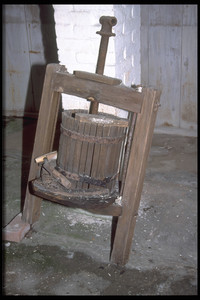 Cider press