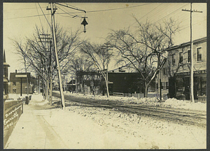 Broadway at Paris St.