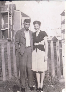 Memere and Pepere engagement photo