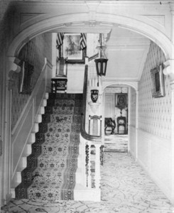 Belcher-Vassal House, 94 Brattle St., Cambridge, Mass., Corridor., Stairwell..