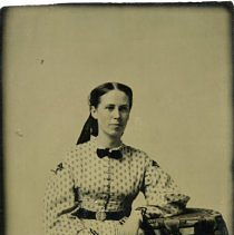 Unlabeled cartes-de-visite and tintypes