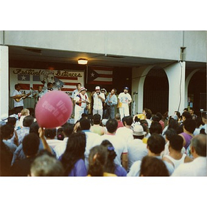 Musicians performing for a crowd at Festival Betances.