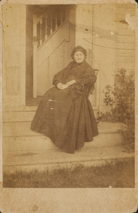 Cabinet card portrait of an unidentified woman, possibly Mrs. Sarah Putnam Fowler
