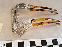 Comb, Ornamental