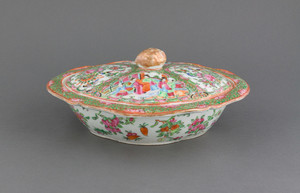 Serving Dish with Lid