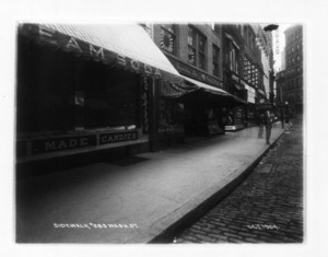 Sidewalk 283 Washington St., Boston, Mass., October 1904