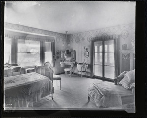 Mrs. T.G. Plant's house bedroom