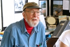 Pete Seeger at the Clearwater Festival congress