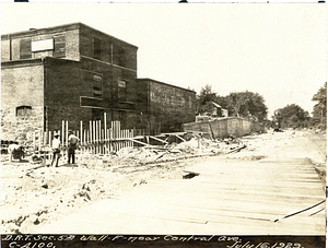 Wall (front) near Central Avenue