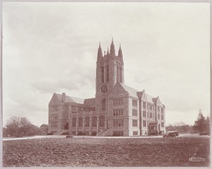 Gasson Hall on Boston College's early Chestnut Hill campus