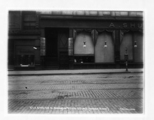 Easterly end of A. Shuman & Co's. Store, 440 Washington St., Summer Street side, Boston, Mass., November 20, 1904