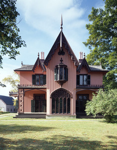Exterior view from the side, Roseland Cottage, Woodstock, Conn.