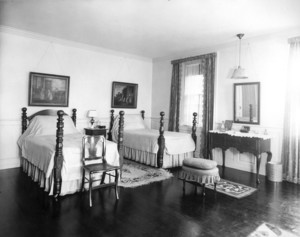 John L. Saltonstall House, Topsfield, Mass., Bedroom.