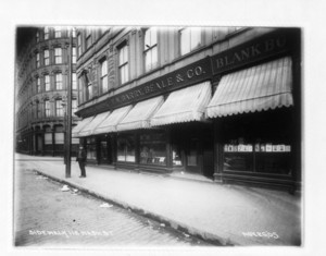 Sidewalk, 112 Washington St., Elm Street intersection, Boston, Mass., November 26, 1905
