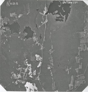 Worcester County: aerial photograph. dpv-9mm-194