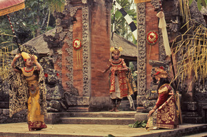 Dramatic Barong dance