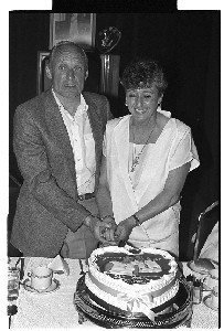 Gusty Spence with his wife Louise cutting the anniversary cake at their 32nd wedding anniversary