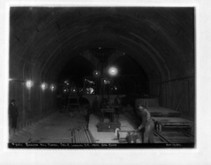 Beacon Hill tunnel, sec.2, looking s.e from sta.21