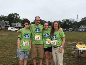 Hanjian-Holmes family at the Sullivan Run 2015