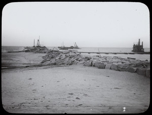 Construction vessles and breakwater